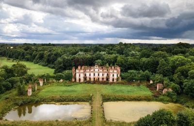 Charakterimmobilien, Ruine Schloss Schlobitten in Polen