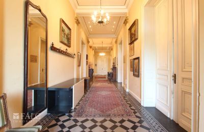 Schloss kaufen Fays, Wallonien, Entrée im EG