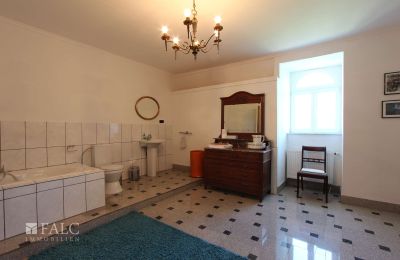 Schloss kaufen Fays, Wallonien, Badezimmer im 2.OG