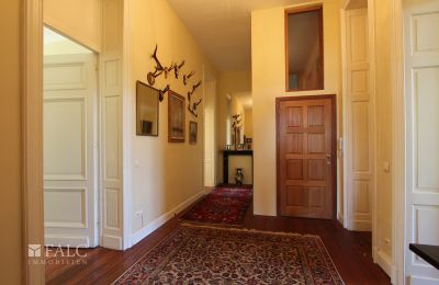 Schloss kaufen Fays, Wallonien, Flur im 1.OG