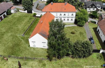 Charakterimmobilien, Möbliertes Schloss im Osten Tschechiens