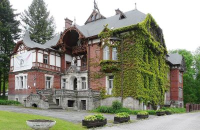 Historische Villa kaufen Kudowa-Zdrój, Zdrojowa 36, Niederschlesien:  Seitenansicht