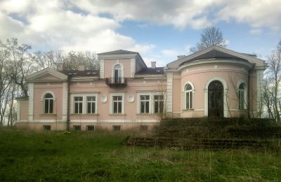 Herrenhaus/Gutshaus kaufen Lubiatów, Dwór w Lubiatowie, Lodz:  Rückansicht