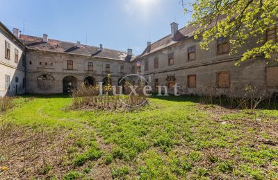 Schloss kaufen Cítoliby, Zamek Cítoliby, Ústecký kraj, Arkade