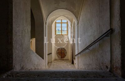 Schloss kaufen Cítoliby, Zamek Cítoliby, Ústecký kraj, Treppenhaus