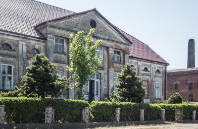 Schloss kaufen Przybysław, Westpommern, Vorderansicht