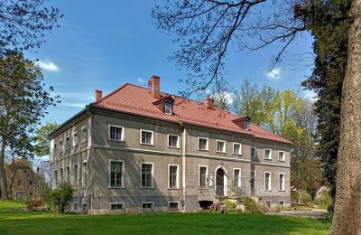 Schloss Sławnikowice, Niederschlesien