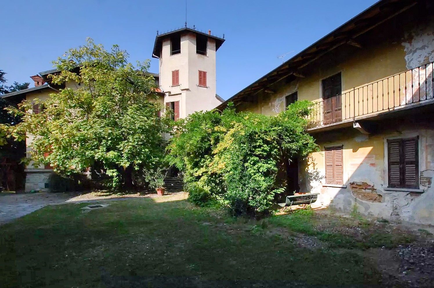 Fotos Historische Villa südlich des Lago Maggiore