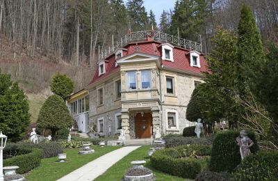 Historische Villa kaufen 72574 Bad Urach, Baden-Württemberg:  Vorderansicht