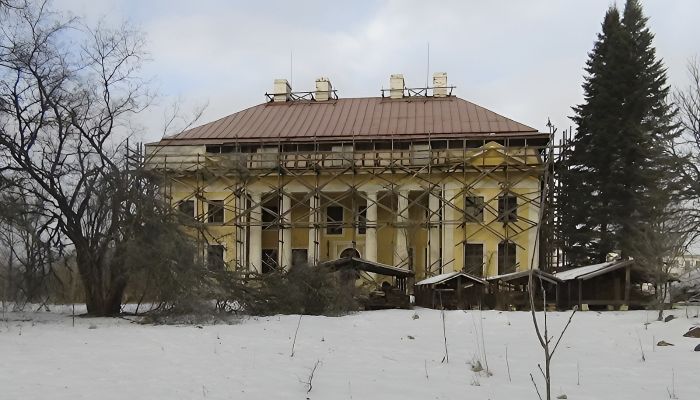 Herrenhaus/Gutshaus Bukas 1