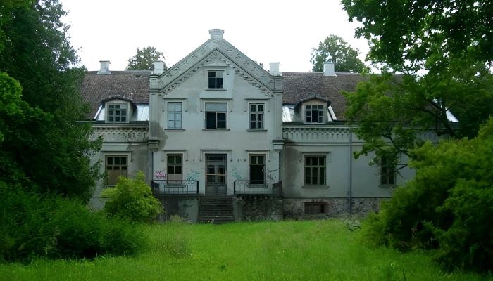 Herrenhaus/Gutshaus Dižliepas 1