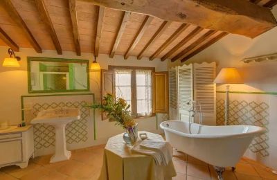 Historische Villa kaufen Montaione, Toskana:  Badezimmer