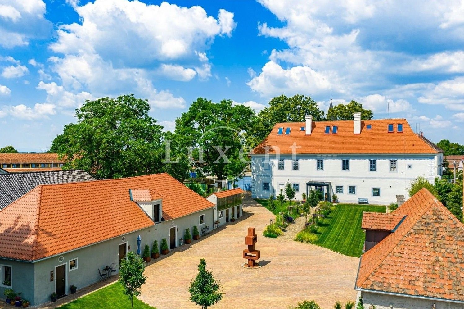 Fotos Hochwertig saniertes Schloss mit Wärmepumpe bei Budweis