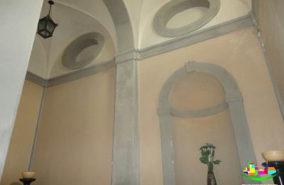 Schloss kaufen 06055 Marsciano, Umbrien, Treppenhaus