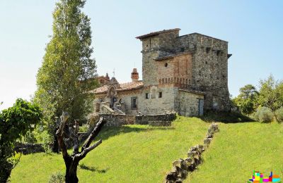 Charakterimmobilien, Exklusive Burg in traumhafter Panoramalage bei Todi, Umbrien