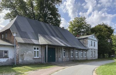 Herrenhaus/Gutshaus kaufen 18556 Schwarbe, Dorfstraße 5, Mecklenburg-Vorpommern:  Außenansicht