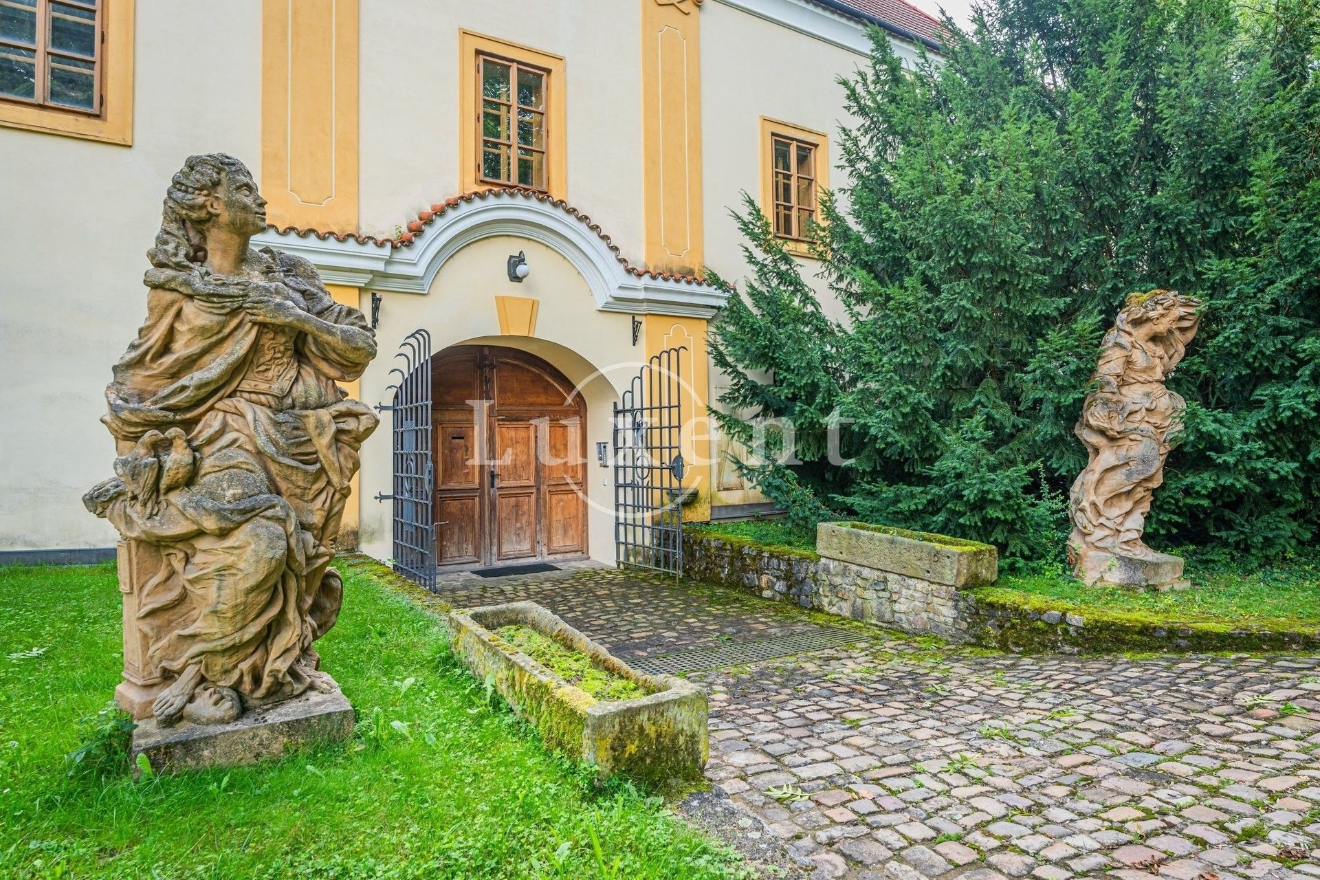 Fotos Festung in Třebotov bei Prag