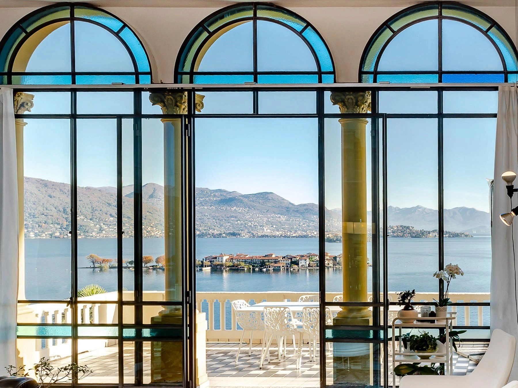 Fotos Elegantes Apartment in der Villa Barberis mit Seepanorama