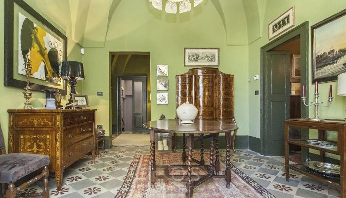 Apartment in historischem Gebäude kaufen Oria, Apulien,  Italien