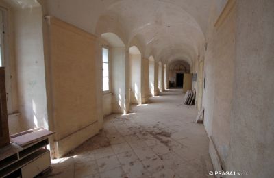Schloss kaufen Karlovarský kraj, Flur