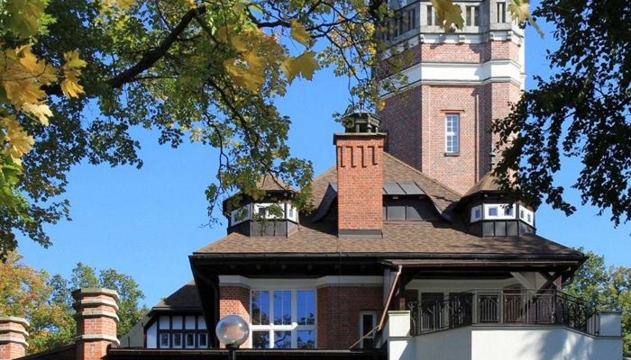 Historische Villa Karlovy Vary town 1