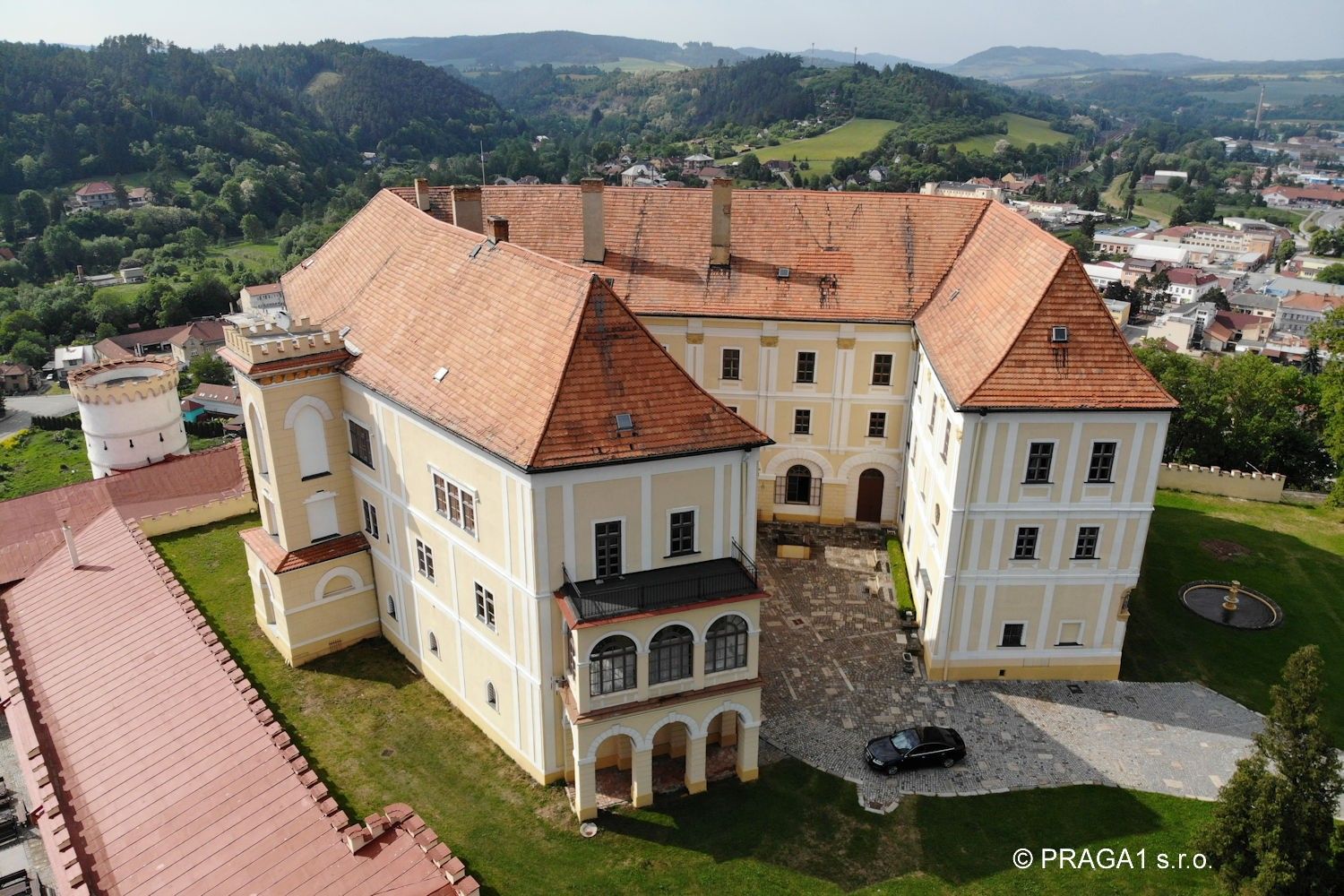 Fotos Teilsanierte Burg in Mähren in gutem Bauzustand