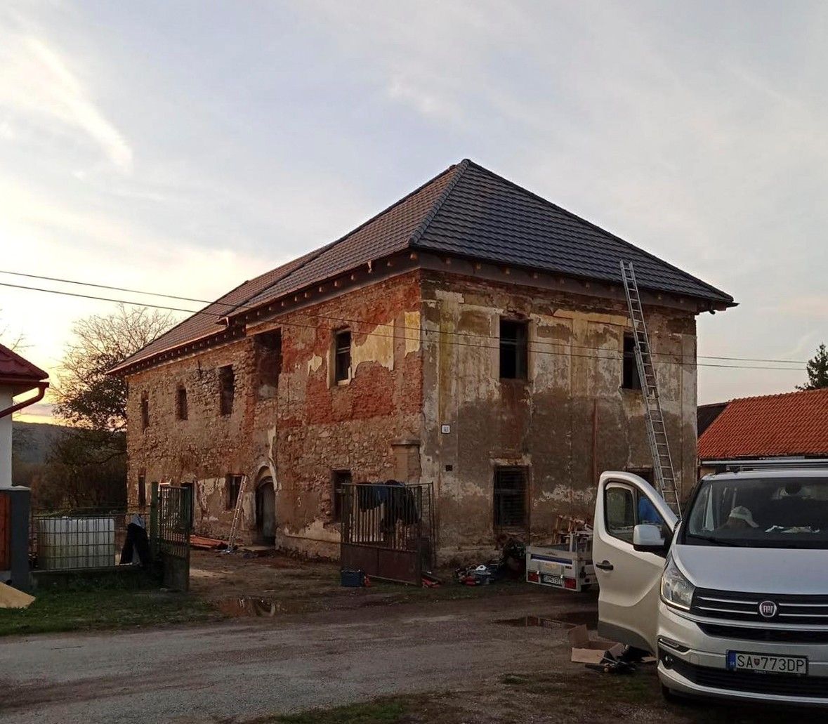 Fotos Gutshaus-Ruine der Spätrenaissance in der Region Kaschau
