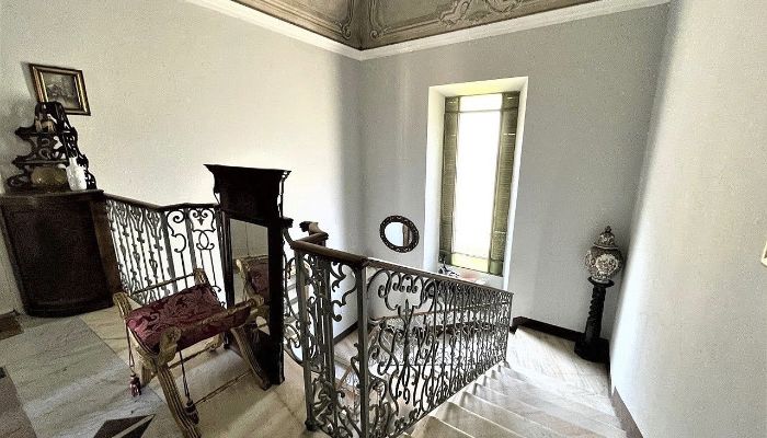 Historische Villa Verbano-Cusio-Ossola, Intra 5