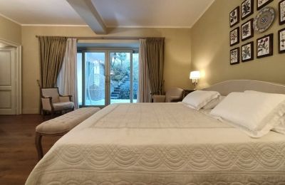 Historische Villa kaufen 28824 Oggebbio, Piemont, Schlafzimmer