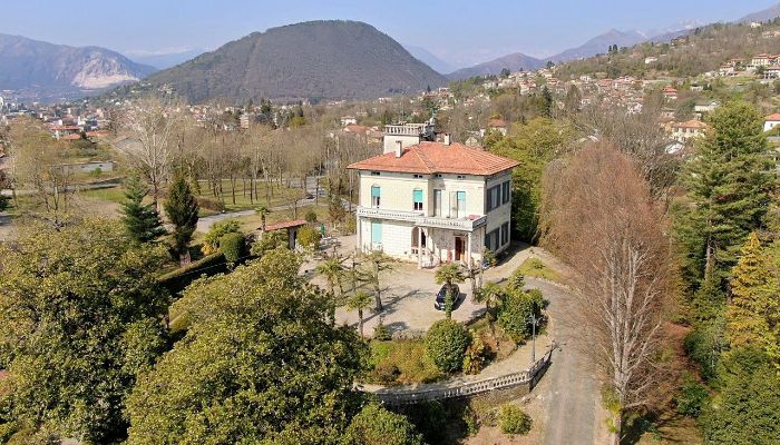 Lago Maggiore Villa mit Seepanorama