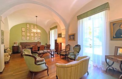 Historische Villa kaufen Verbano-Cusio-Ossola, Intra, Piemont:  Wohnzimmer