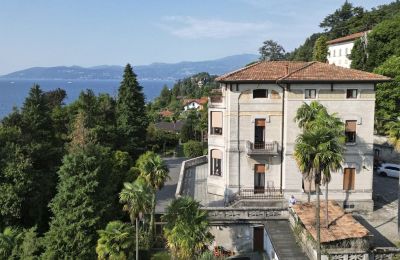 Charakterimmobilien, Art déco Villla am Ufer des Lago Maggiore in Ghiffa