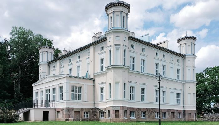 Apartment in historischem Gebäude kaufen Lubiechowo, Westpommern,  Polen