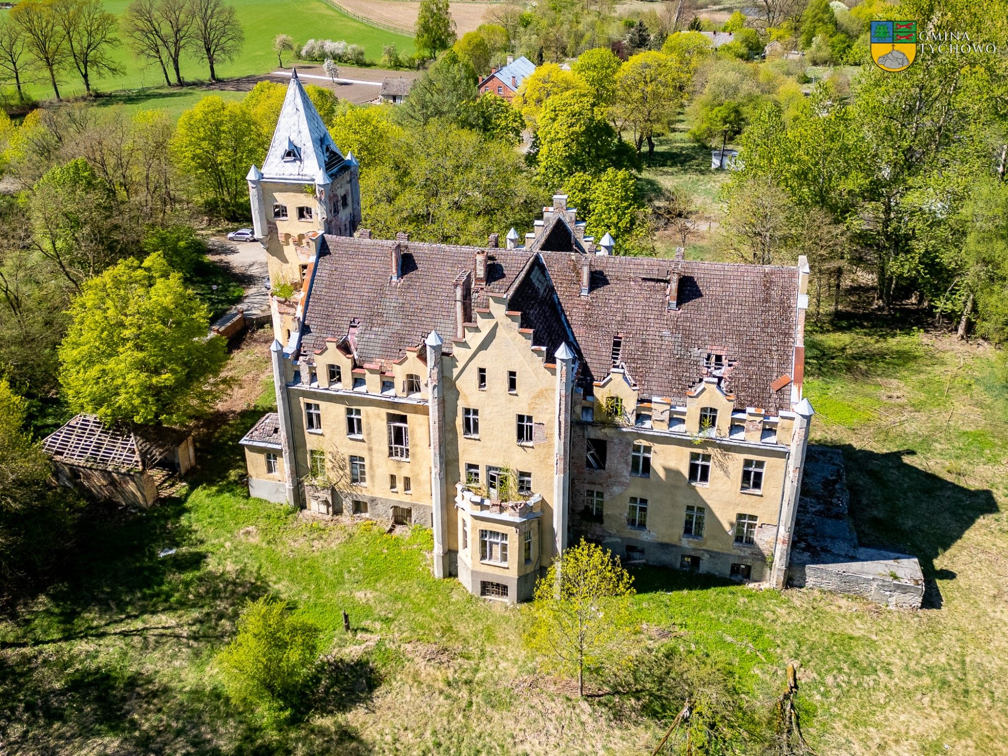 Fotos Pałac w Dobrowie: Schloss Klein Dubberow in Westpommern