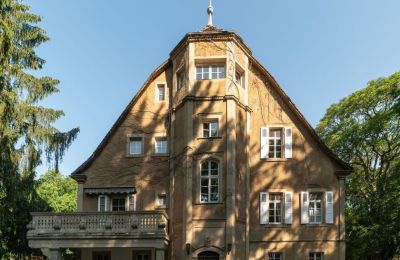 Schloss kaufen Baden-Württemberg, Linker Schlossflügel