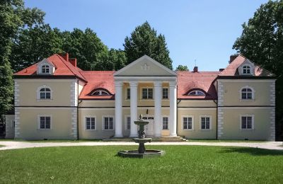 Schloss kaufen Radoszewnica, Schlesien:  Außenansicht