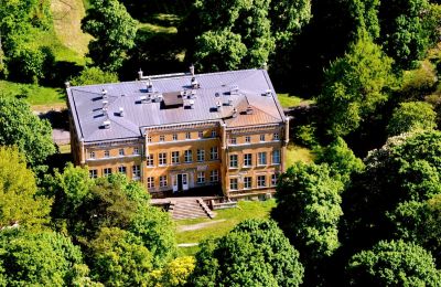 Schloss kaufen Dąbroszyn, Pałac w Dąbroszynie, Lebus, Drohnenfoto