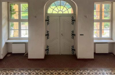 Schloss kaufen Dąbroszyn, Pałac w Dąbroszynie, Lebus, Eingang
