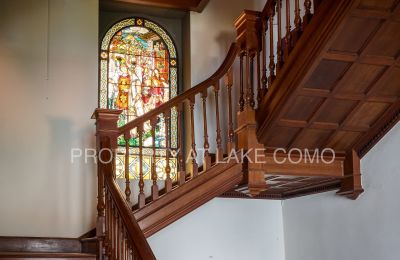 Historische Villa kaufen Torno, Lombardei:  Stained Glass Window