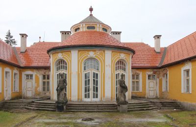 Herrenhaus/Gutshaus kaufen Karlovy Vary, Karlovarský kraj:  Außenansicht