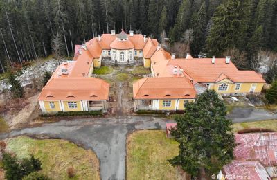 Herrenhaus/Gutshaus kaufen Karlovy Vary, Karlovarský kraj:  Drohne