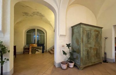 Historische Villa kaufen Cascina, Toskana:  Eingangshalle