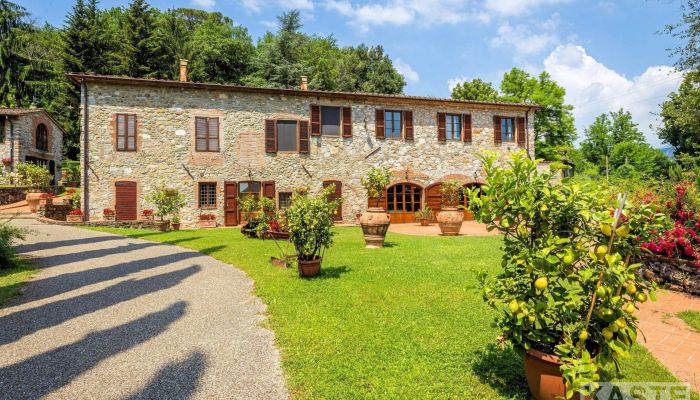 Landhaus kaufen Lucca, Toskana,  Italien