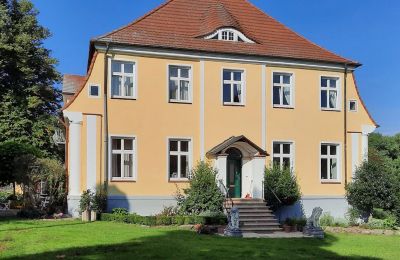 Herrenhaus/Gutshaus kaufen 18513 Gransebieth, Landhotel Gut Zarrentin, Mecklenburg-Vorpommern, Seitenansicht