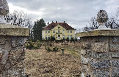 Herrenhaus/Gutshaus kaufen Drawno, Westpommern, Vorderansicht