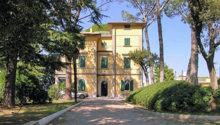 Historische Villa kaufen Terricciola, Toskana,  Italien
