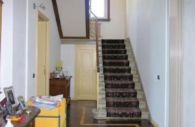Historische Villa kaufen Terricciola, Toskana, Treppenhaus