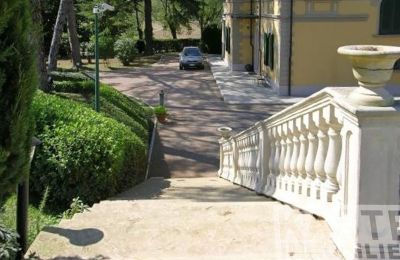 Historische Villa kaufen Terricciola, Toskana:  Terrasse