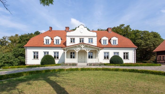 Herrenhaus/Gutshaus Książnik 3