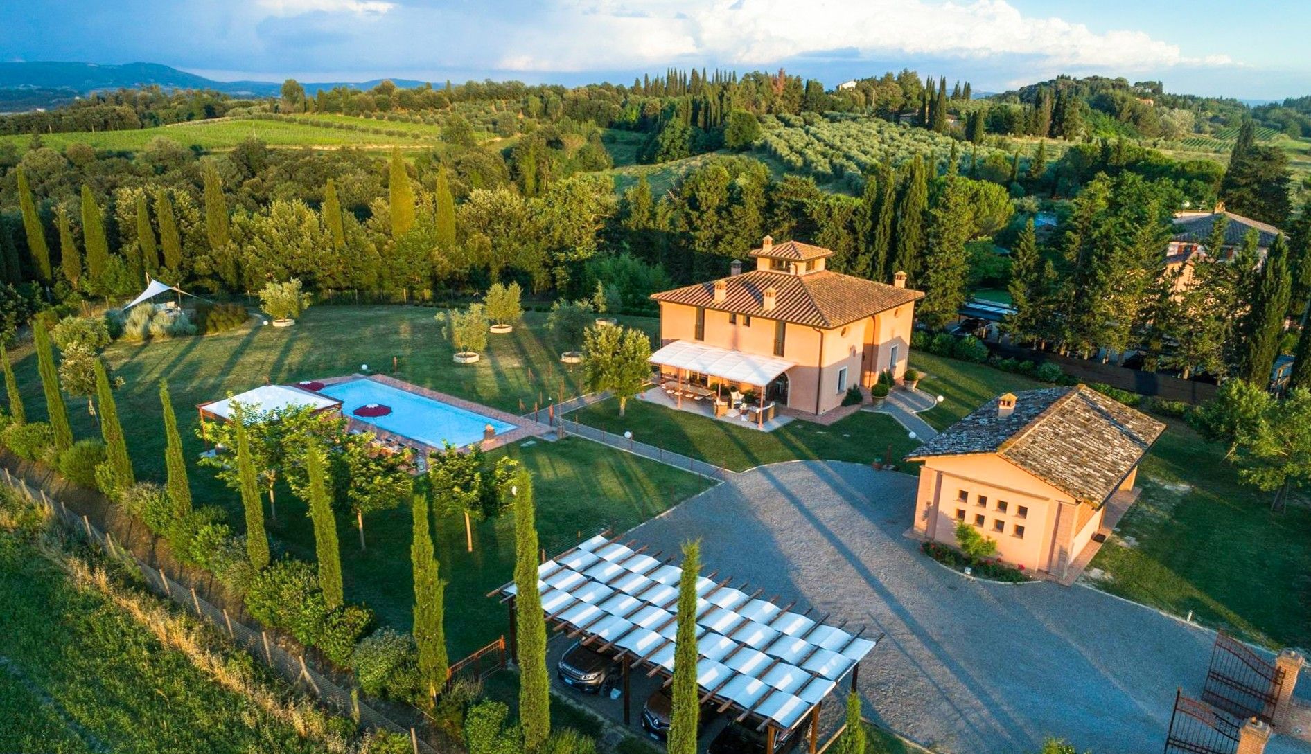 Fotos Erstklassige Toskana-Villa mit besonderem Ambiete und Aussicht